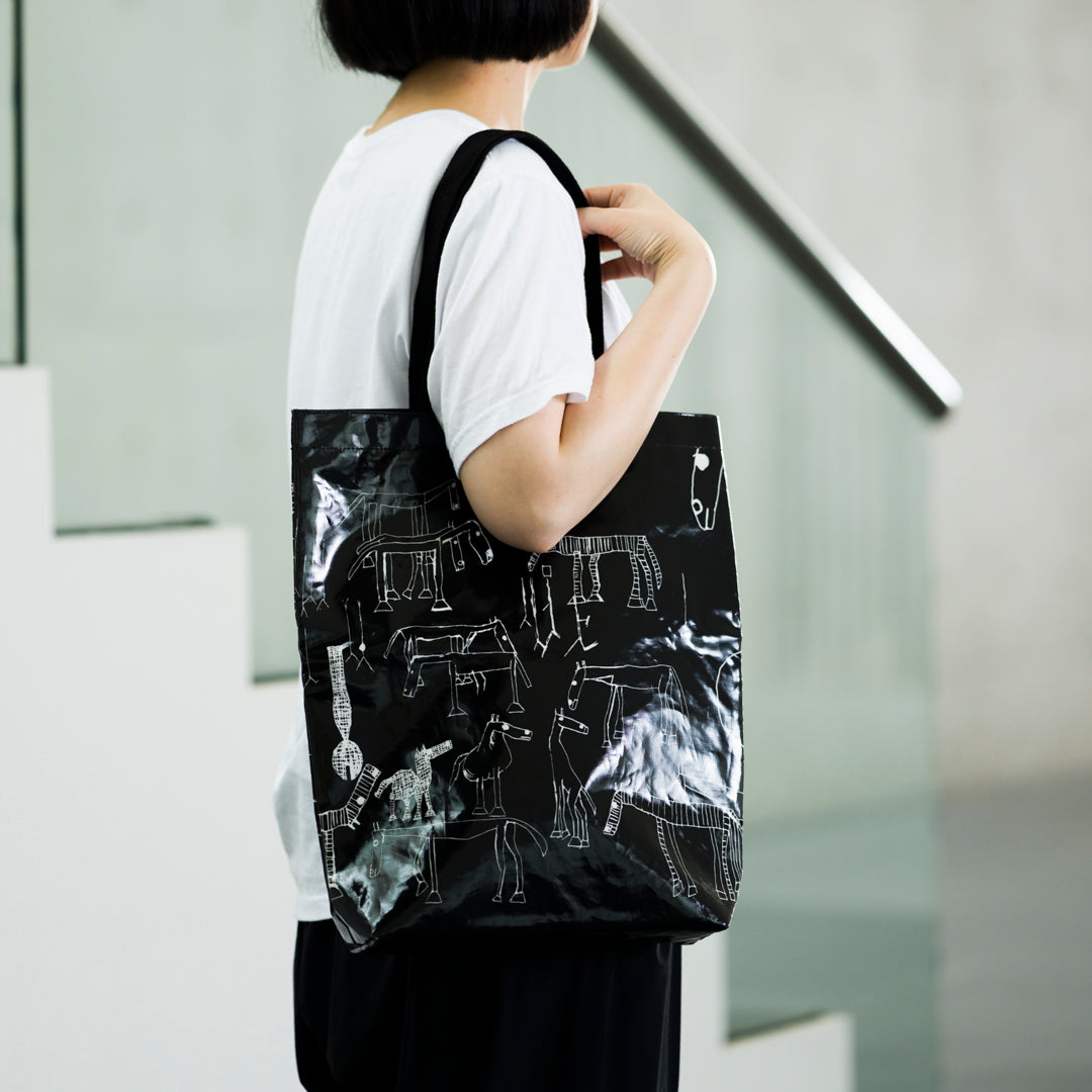 バッグ 馬 ブラック