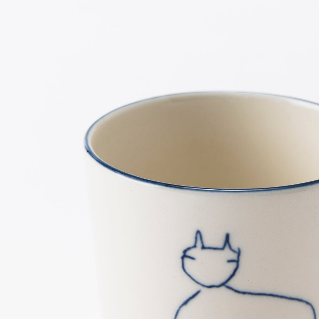 猪熊猪口（すわり猫）藍