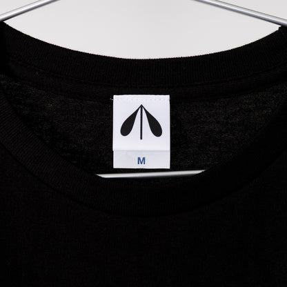 いのくまTシャツ（猫と椅子）ブラック
