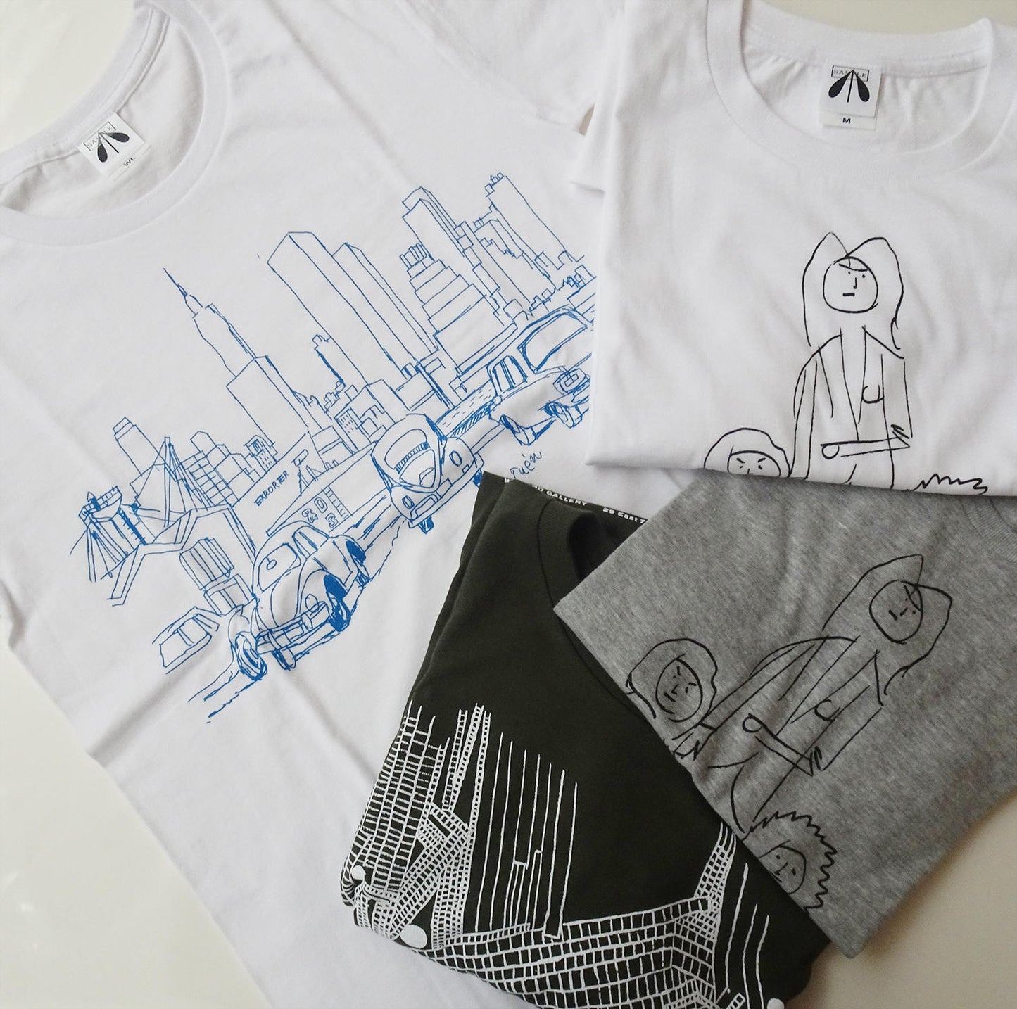 いのくまTシャツ（3人と1匹）ホワイト